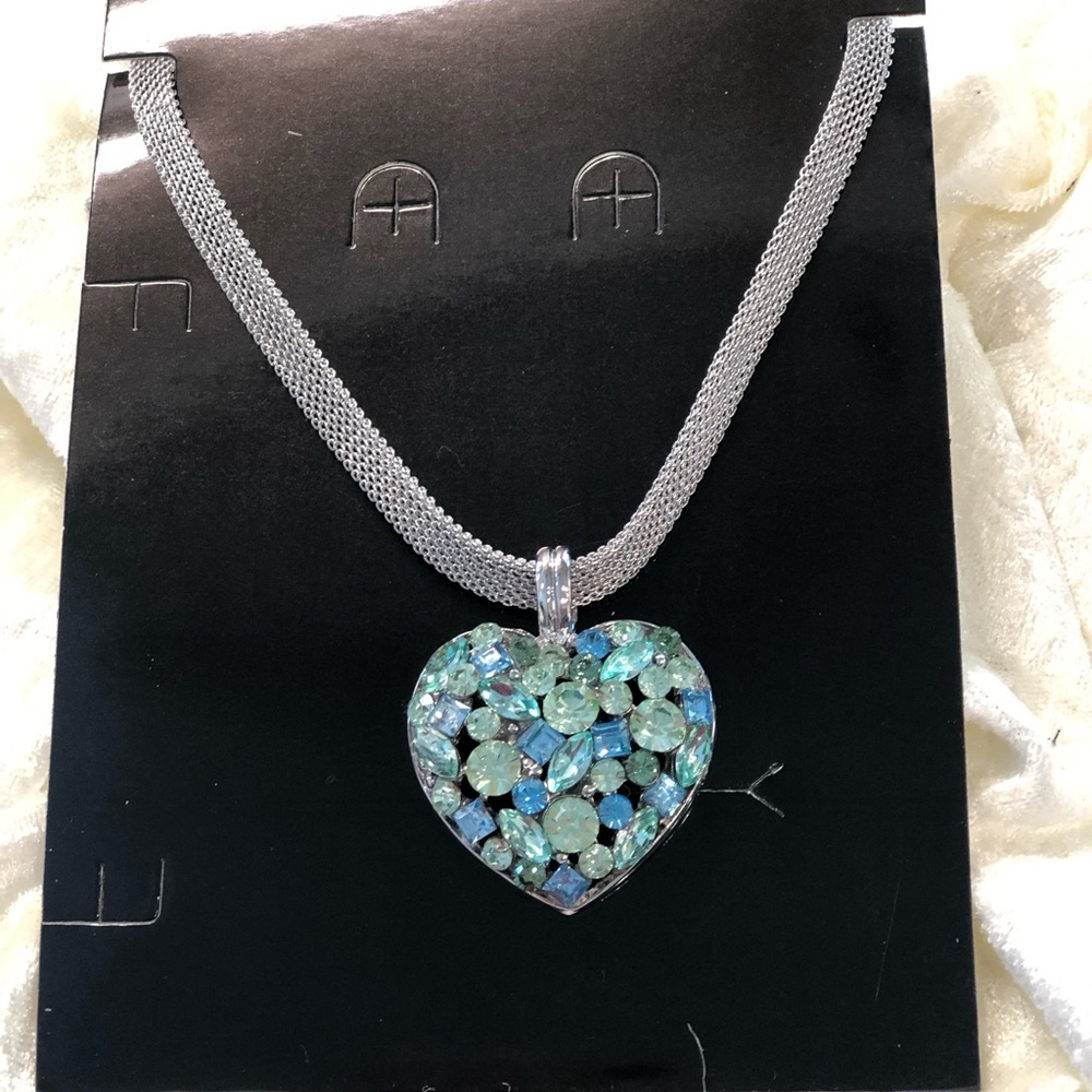 Mermaid heart necklace